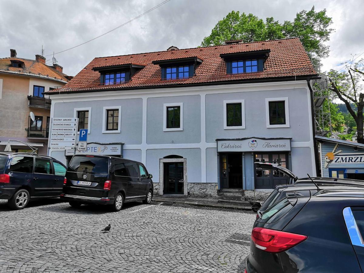 Barbakan Кремница Экстерьер фото
